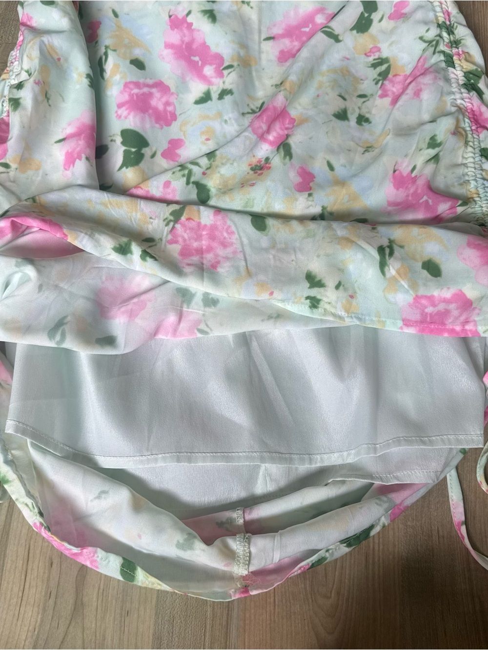 NWT Urban Outfitters SNDYS Cyprus Floral Cinched Mini Dress Mint Green Floral - Picture 4 of 9